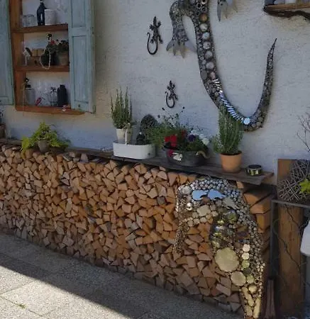 Am Faakersee / Haus Schalli Gasthuis